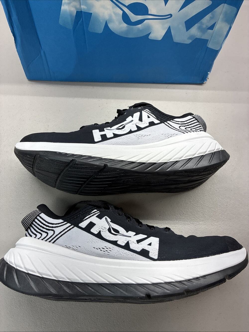 New Hoka One One Carbon X Mens Size 9 US Black White Running Shoes Sneakers